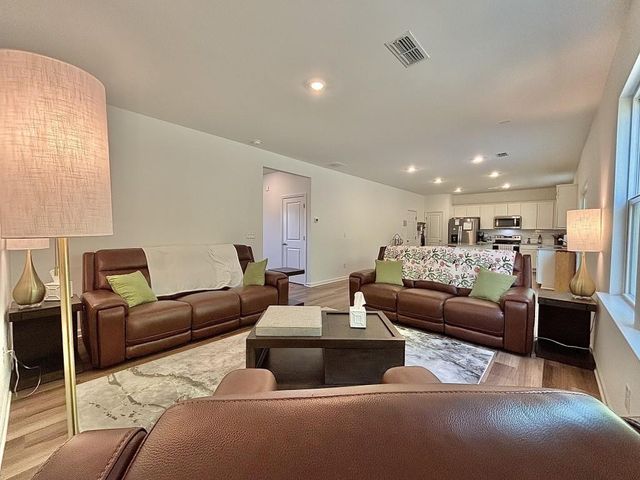 2921 Salinger Way, Gainesville, GA 30507