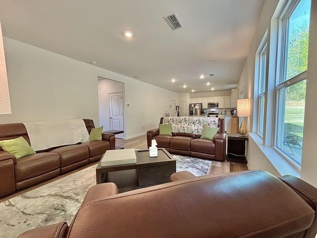 2921 Salinger Way, Gainesville, GA 30507