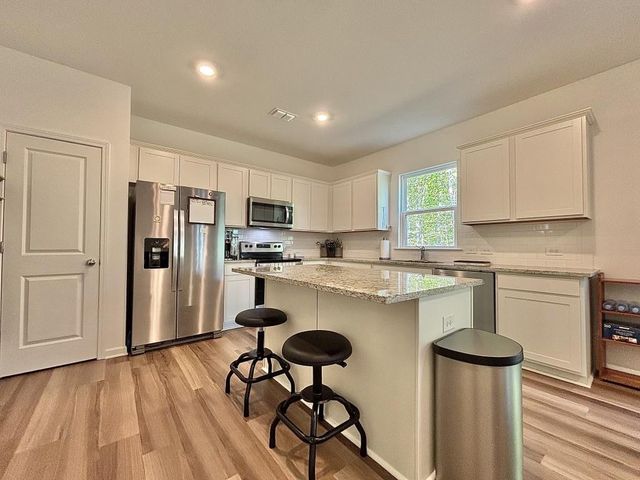 2921 Salinger Way, Gainesville, GA 30507
