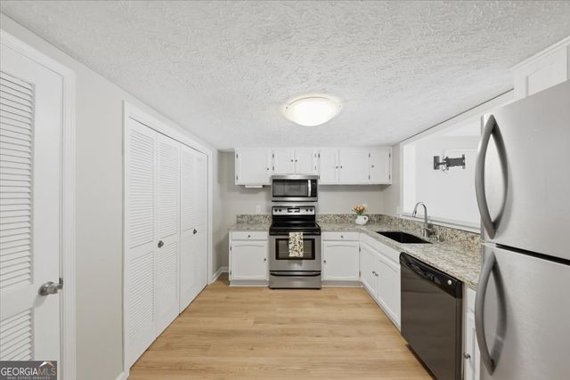 7750 Roswell Road 9F, Sandy Springs, GA 30350