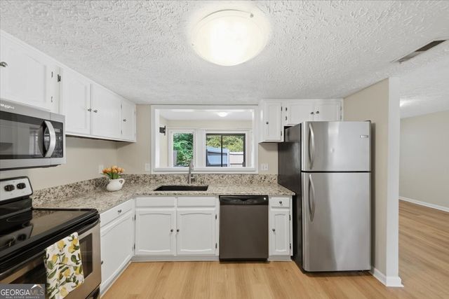 7750 Roswell Road 9F, Sandy Springs, GA 30350