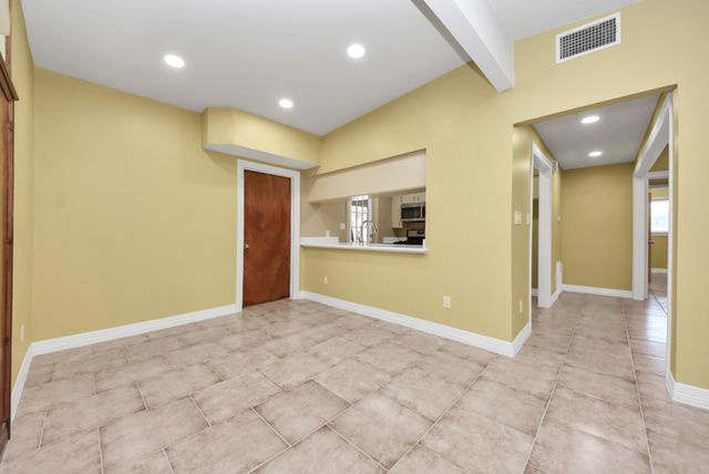 5326 Heatherbrook Drive, Houston, TX 77045