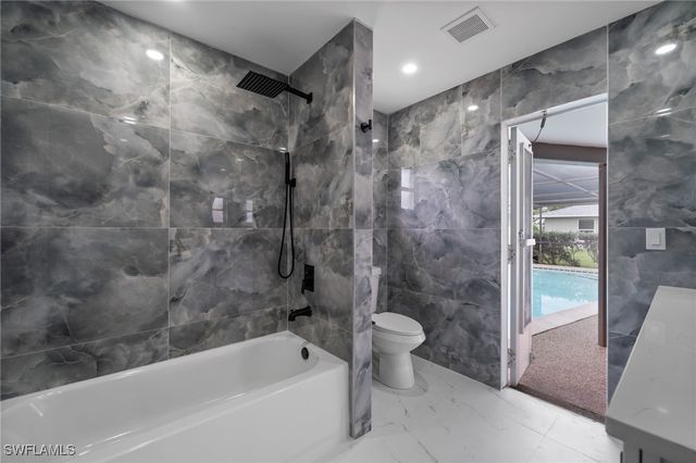 2285 SE 28th ST, Cape Coral, FL 33904