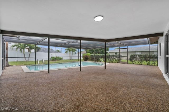 2285 SE 28th ST, Cape Coral, FL 33904