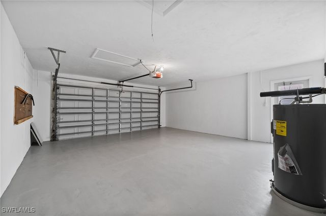 2285 SE 28th ST, Cape Coral, FL 33904