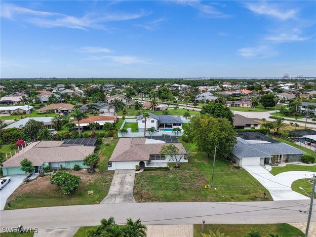 2285 SE 28th ST, Cape Coral, FL 33904