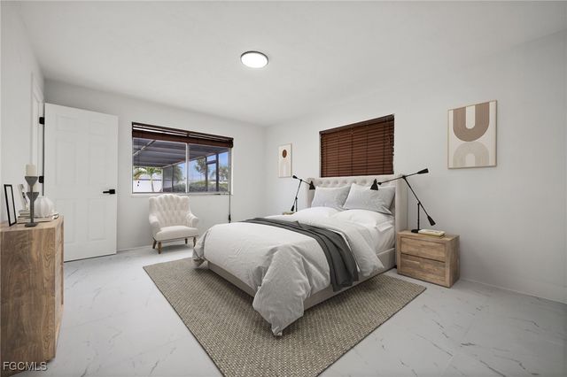 2285 SE 28th ST, Cape Coral, FL 33904