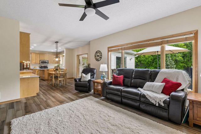 21296 Isotope Trail, Lakeville, MN 55044