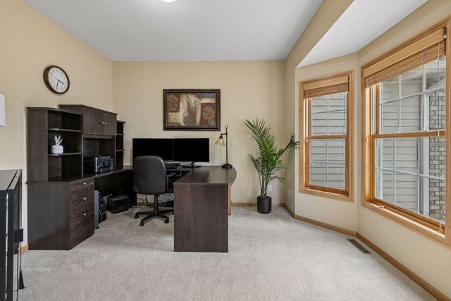 21296 Isotope Trail, Lakeville, MN 55044