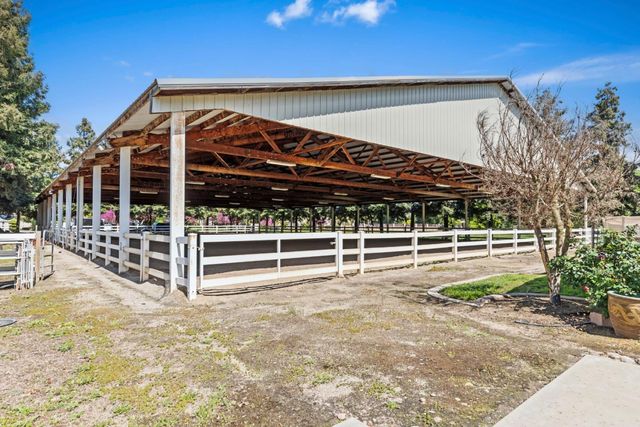 5000 Peach Blossom Lane, Oakdale, CA 95361