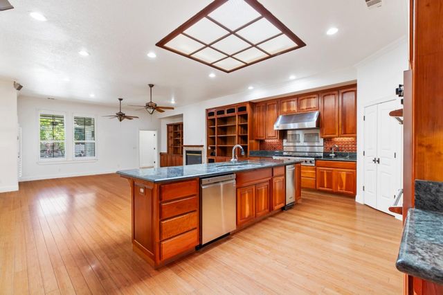 5000 Peach Blossom Lane, Oakdale, CA 95361