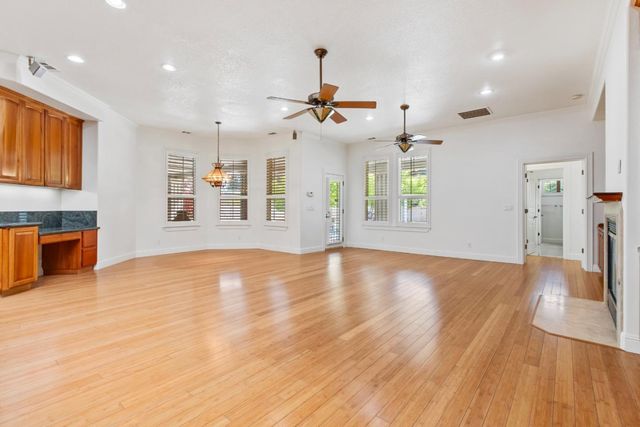 5000 Peach Blossom Lane, Oakdale, CA 95361