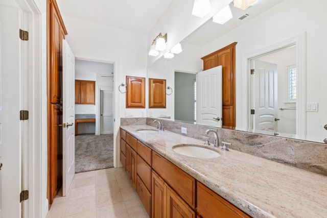 5000 Peach Blossom Lane, Oakdale, CA 95361