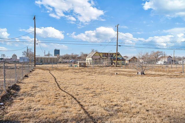 702 S CLEVELAND Street, Amarillo, TX 79102