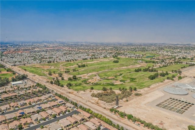 3328 Hackney Horse Court, Las Vegas, NV 89122