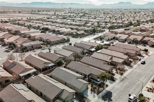 3328 Hackney Horse Court, Las Vegas, NV 89122