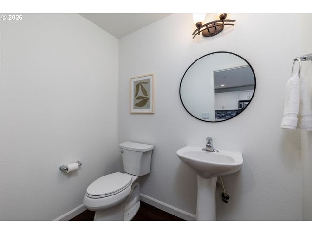 22582 Sw MAIN St 303, Sherwood, OR 97140