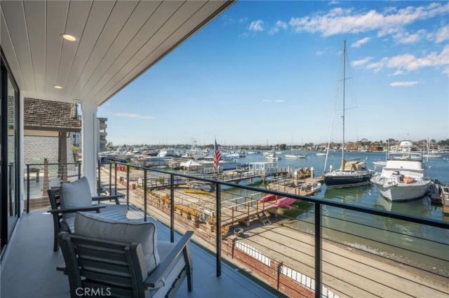 413 E Edgewater Avenue, Newport Beach, CA 92661