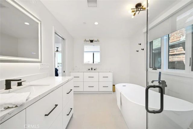 413 E Edgewater Avenue, Newport Beach, CA 92661