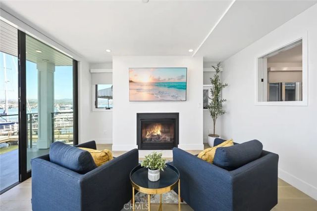 413 E Edgewater Avenue, Newport Beach, CA 92661