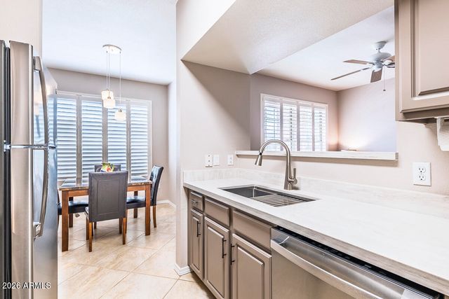 14950 W MOUNTAIN VIEW Boulevard 6104, Surprise, AZ 85374