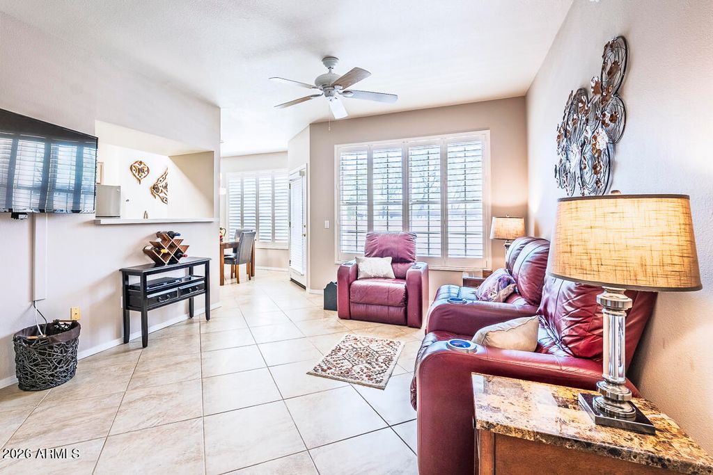 14950 W MOUNTAIN VIEW Boulevard 6104, Surprise, AZ 85374