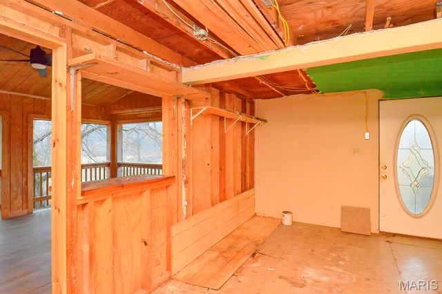 8627 Lower Marine Road, St Jacob, IL 62281