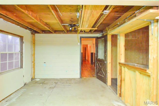 8627 Lower Marine Road, St Jacob, IL 62281