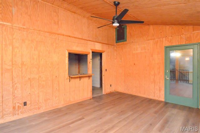 8627 Lower Marine Road, St Jacob, IL 62281