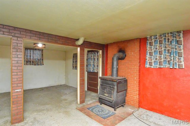 8627 Lower Marine Road, St Jacob, IL 62281