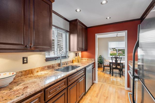 290 Bonita Lane, Foster City, CA 94404