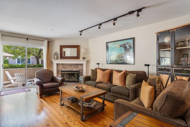 290 Bonita Lane, Foster City, CA 94404