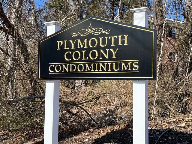 15 Chapel Hill Dr 1, Plymouth, MA 02360