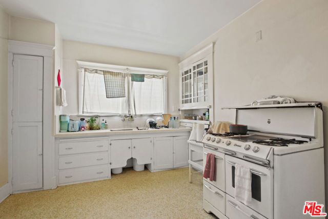 3034 Fairmount Street, Los Angeles, CA 90063