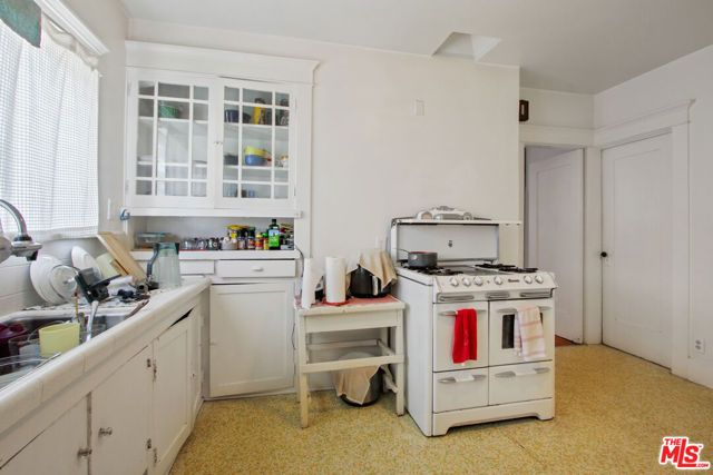 3034 Fairmount Street, Los Angeles, CA 90063