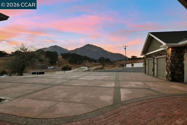 4161 Leon Drive, Clayton, CA 94517