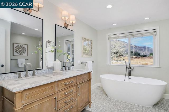 4161 Leon Drive, Clayton, CA 94517
