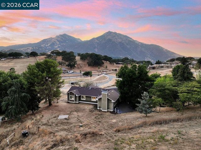 4161 Leon Drive, Clayton, CA 94517