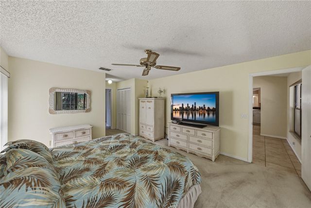 1737 SHADY LEAF DRIVE, Valrico, FL 33596