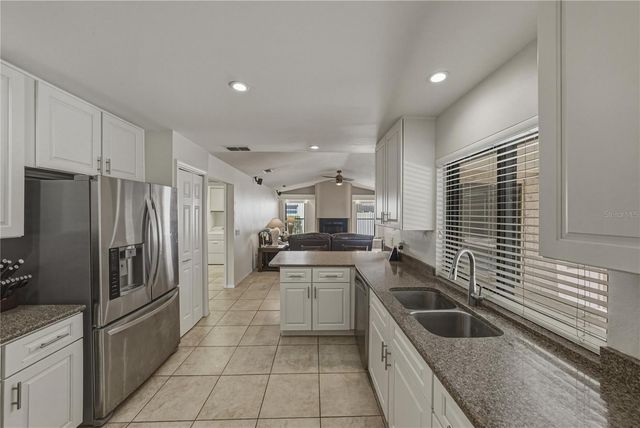 1737 SHADY LEAF DRIVE, Valrico, FL 33596