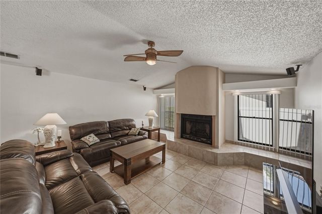 1737 SHADY LEAF DRIVE, Valrico, FL 33596