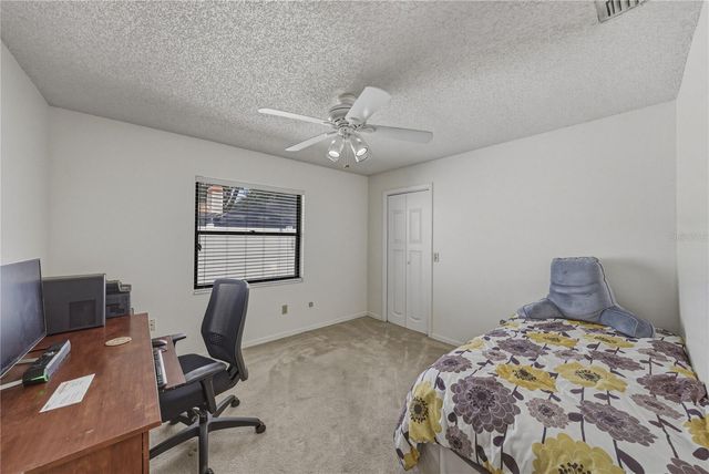 1737 SHADY LEAF DRIVE, Valrico, FL 33596