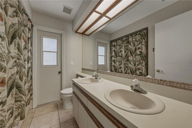 1737 SHADY LEAF DRIVE, Valrico, FL 33596