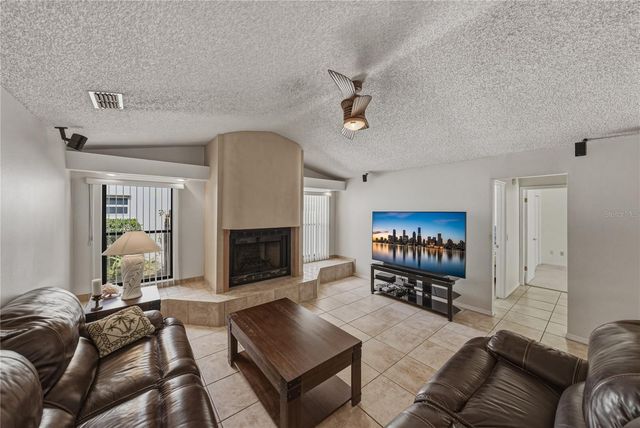 1737 SHADY LEAF DRIVE, Valrico, FL 33596