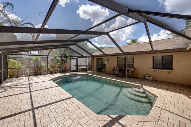 1737 SHADY LEAF DRIVE, Valrico, FL 33596