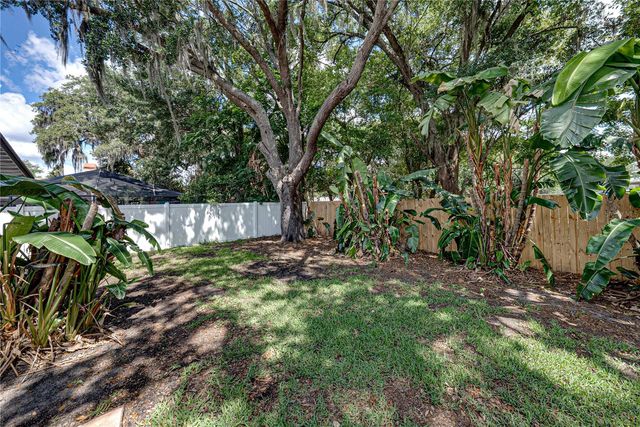 1737 SHADY LEAF DRIVE, Valrico, FL 33596