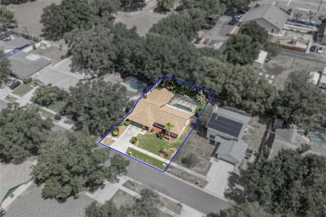 1737 SHADY LEAF DRIVE, Valrico, FL 33596