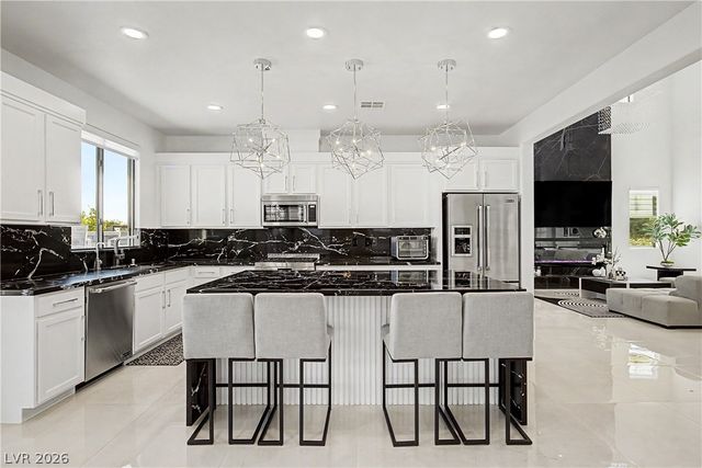 558 Green Sage Way, Las Vegas, NV 89138