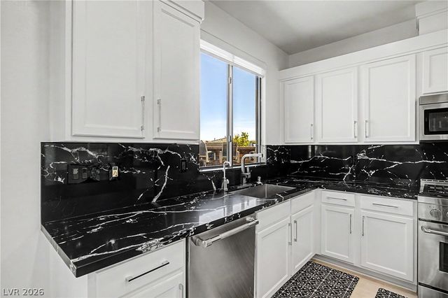 558 Green Sage Way, Las Vegas, NV 89138