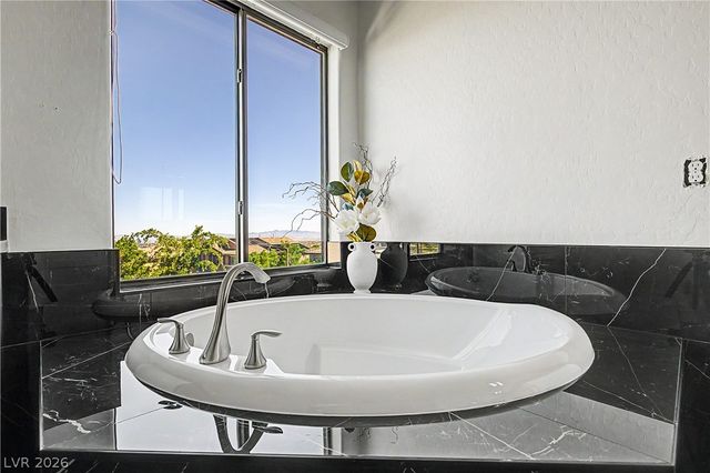 558 Green Sage Way, Las Vegas, NV 89138